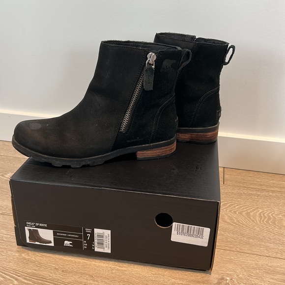 Sorel Emelie Zip Bootie Black sz 7 - Picture 3 of 7